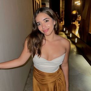 Meet your Posher, Stefanie